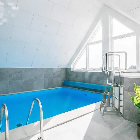 Five-bedroom Holiday In Ringkobing 1 Klegod