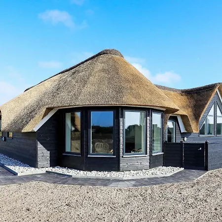 Holiday home Five-bedroom Holiday In Ringkobing 1 *