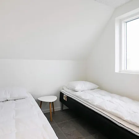 Five-bedroom Holiday In Ringkobing 1 * Klegod