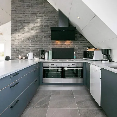Semesterbostad Five-bedroom Holiday In Ringkobing 1 Klegod