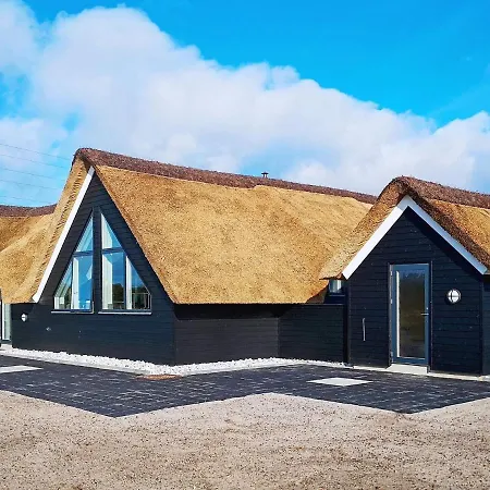Five-bedroom Holiday In Ringkobing 1 Semesterbostad *