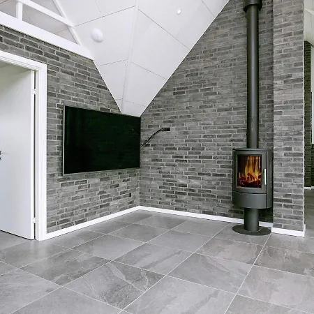 Five-bedroom Holiday In Ringkobing 1 Semesterbostad Klegod
